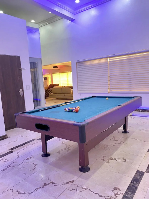 Glovis Suites
