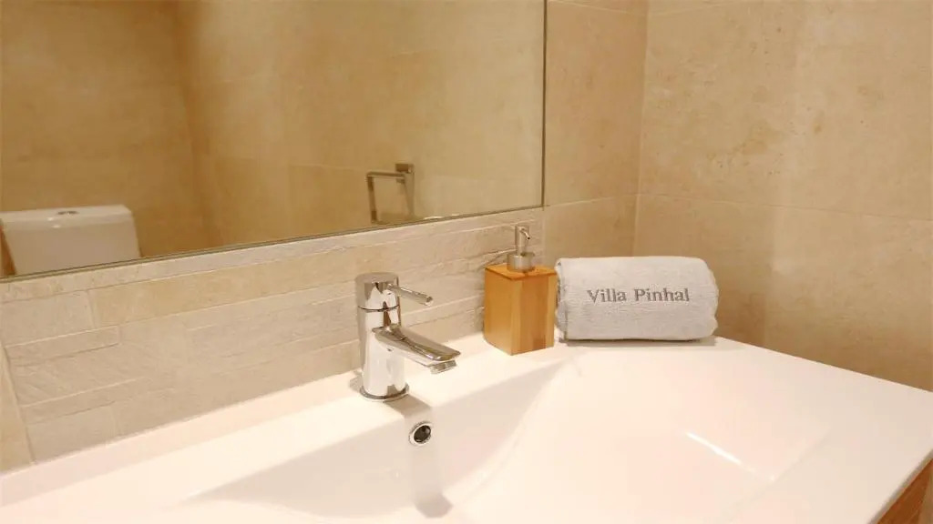 Villa Pinhal 213-CleverDetails- Sleeps 8, Quiet area, walking distance
