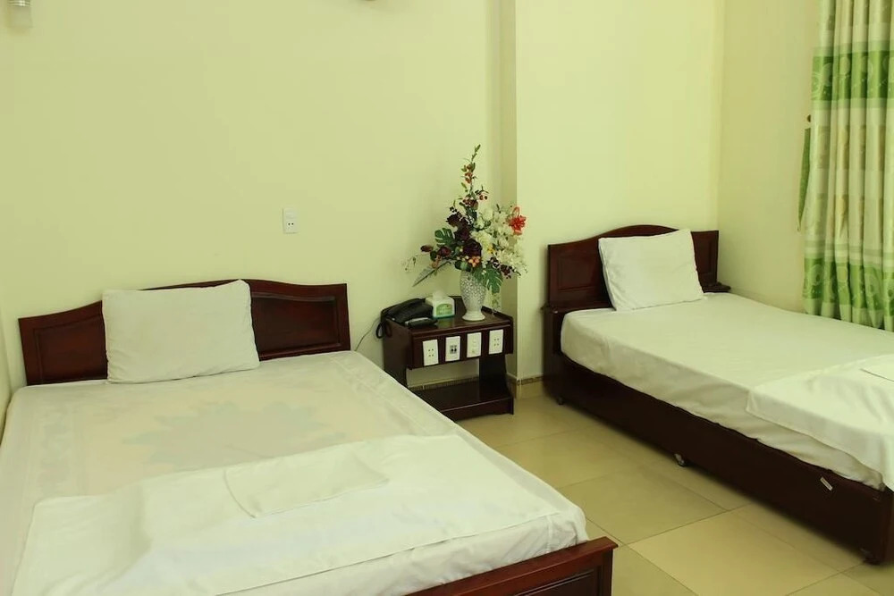 Duong Dan Hotel