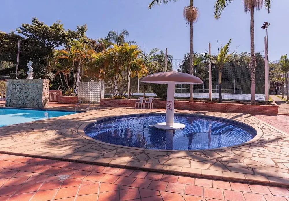Cavalinho Branco Flat Para 4 Pessoas c Piscina