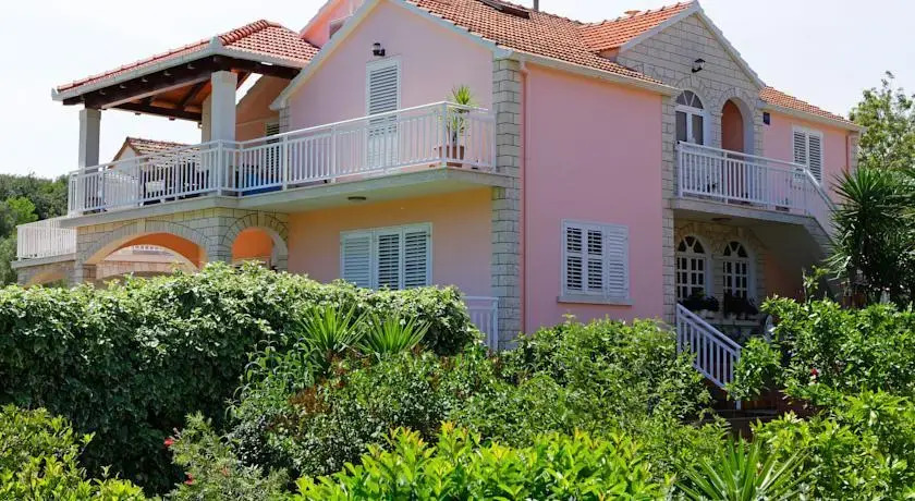 Apartments Julija