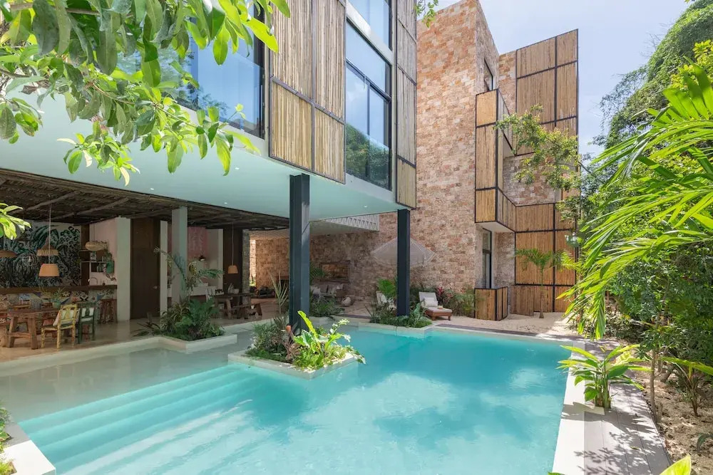 Manor 5 By Lockey
