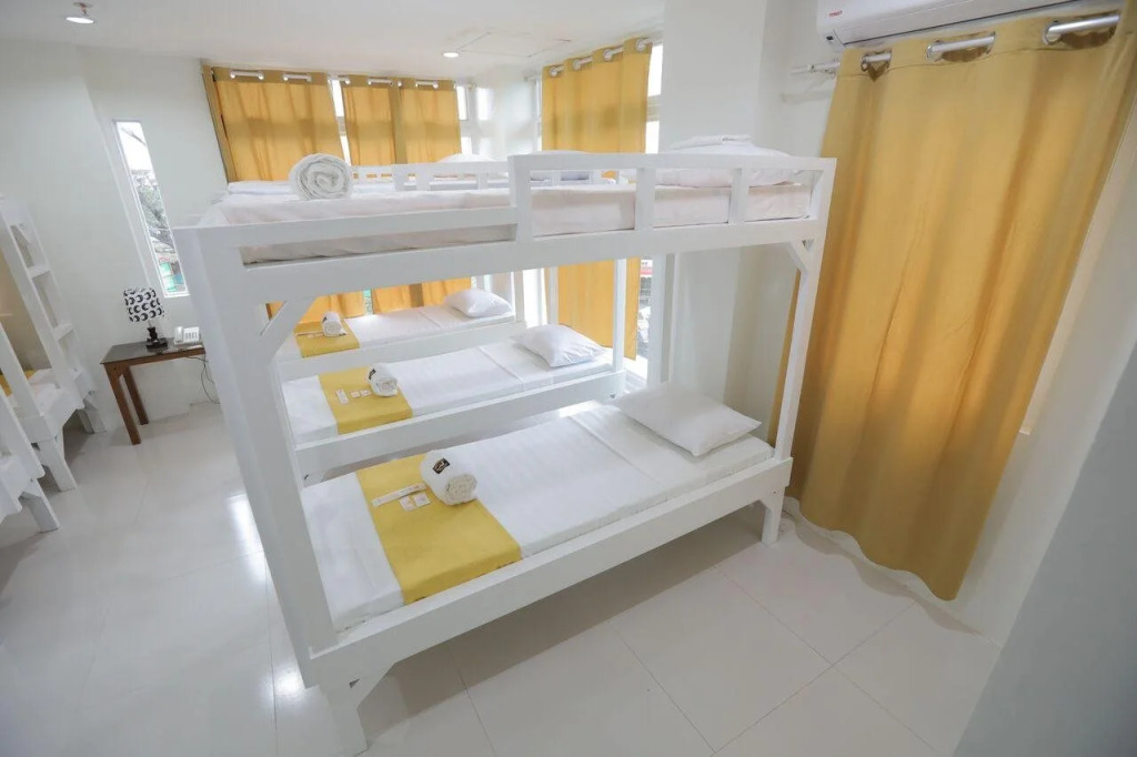 Villa Rosita Hotel Naga City by RedDoorz