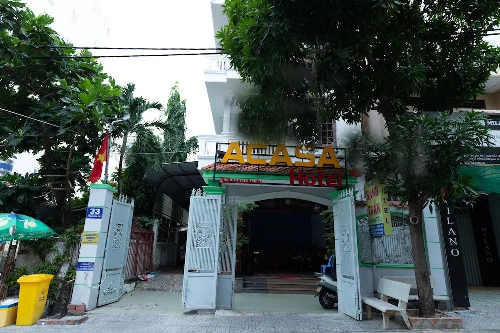 OYO 522 Acasa Hotel