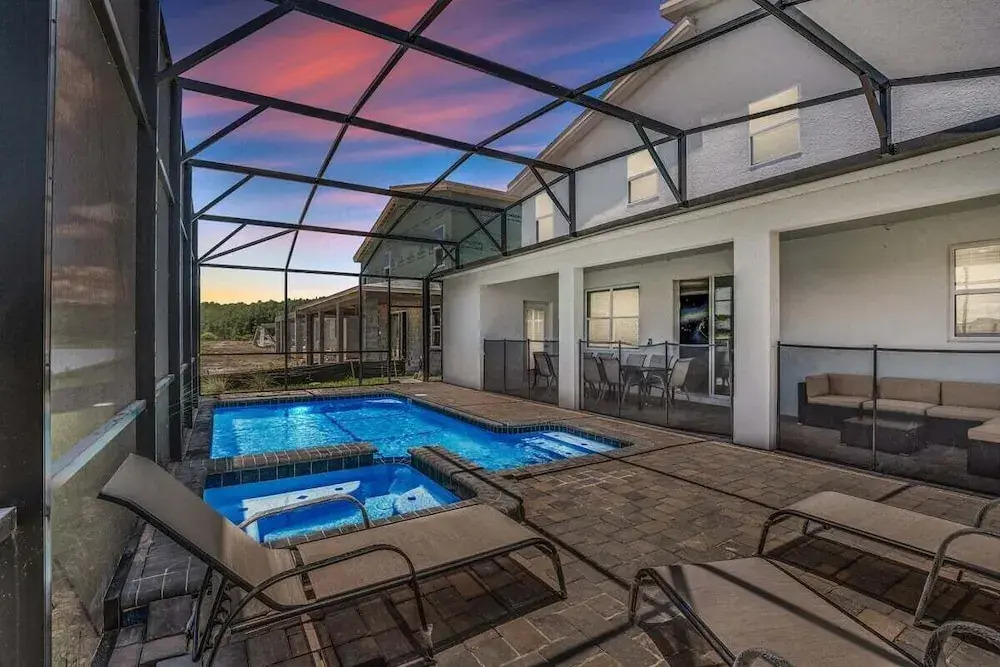 4300pw · Brand New Storey Lake 8BR Villa With Lake View
