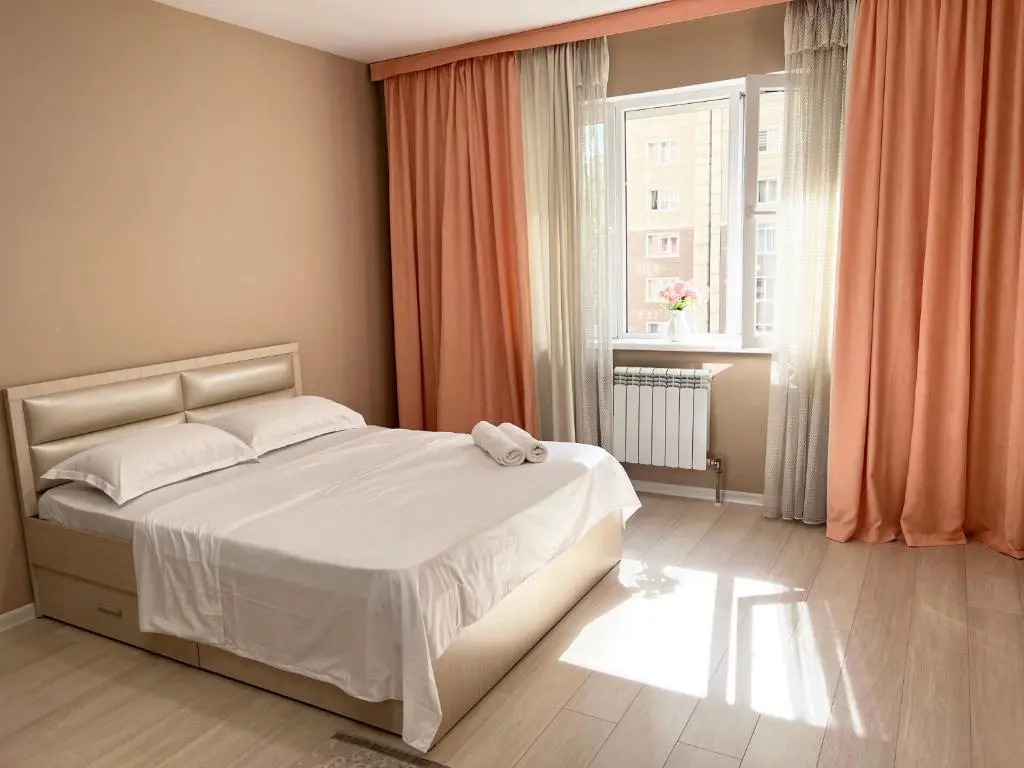 Tole bi Tay apartment 1 room near MEGA Alma Ata