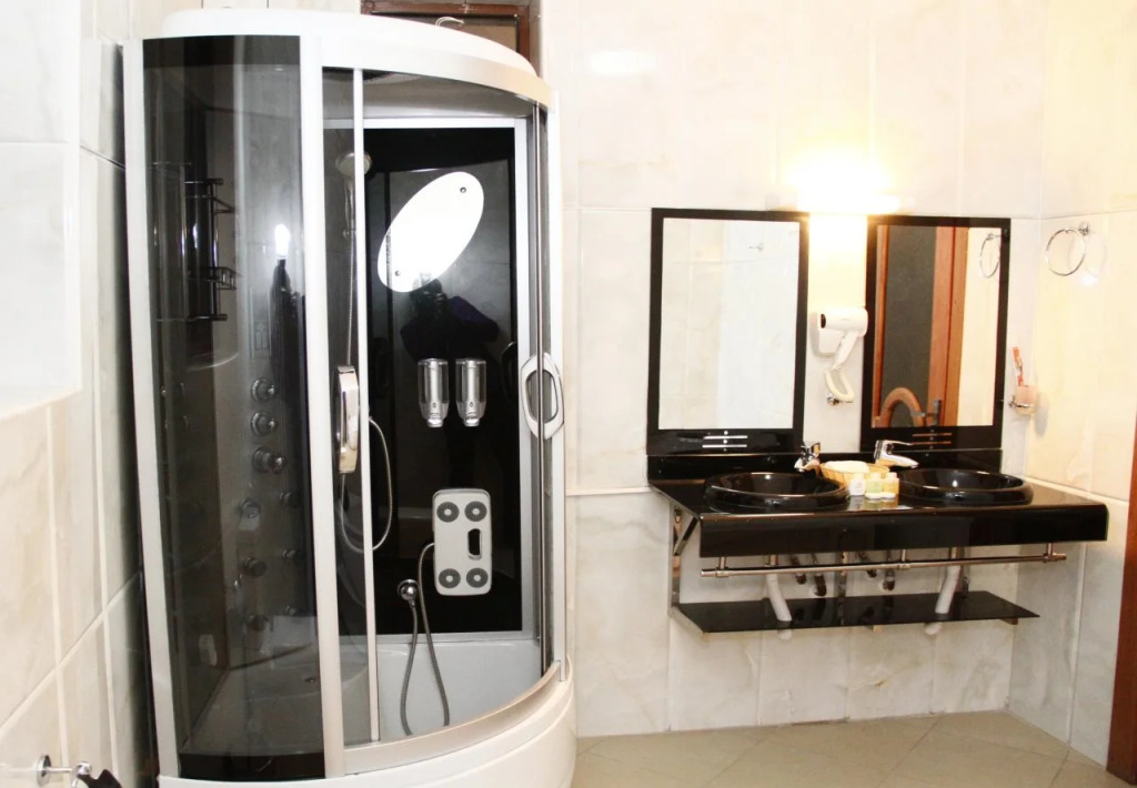Nejobugg Palace Hotel