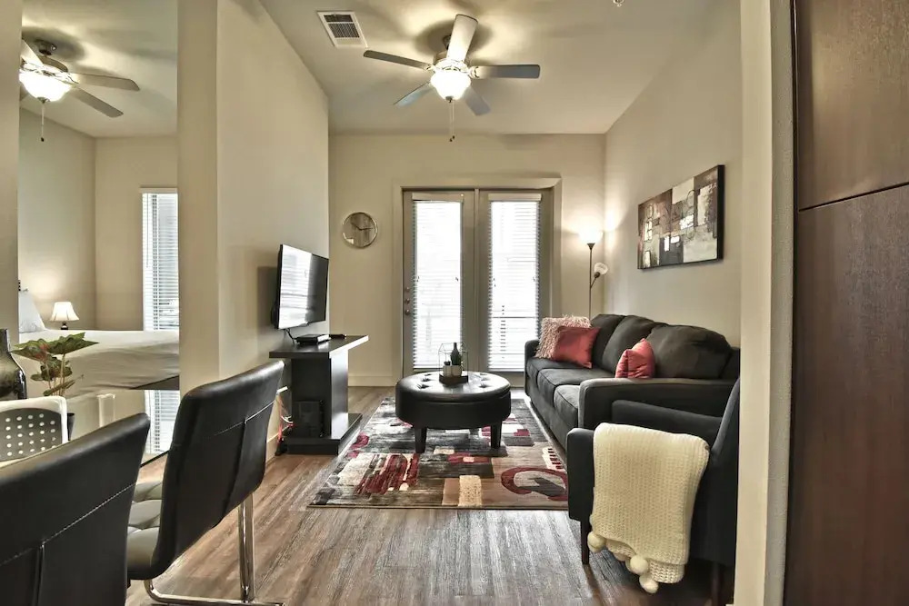 Corporate Suites at Knox Henderson Dallas