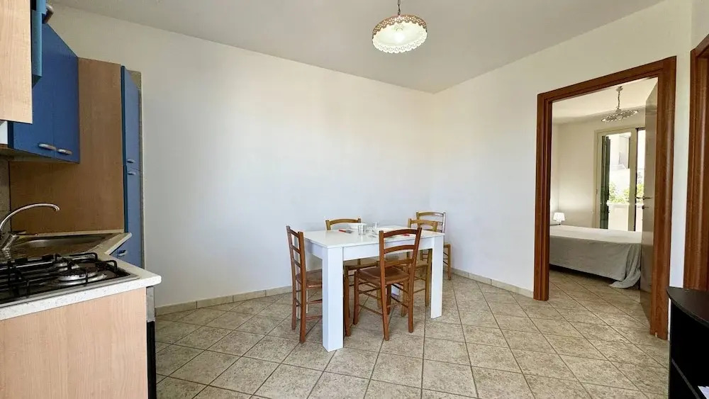 App Lungolago 3 Places Near the Beach