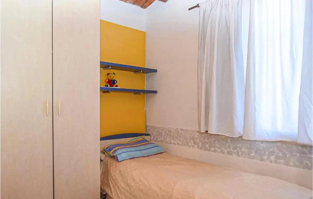 Nice Home In Siracusa With Wifi