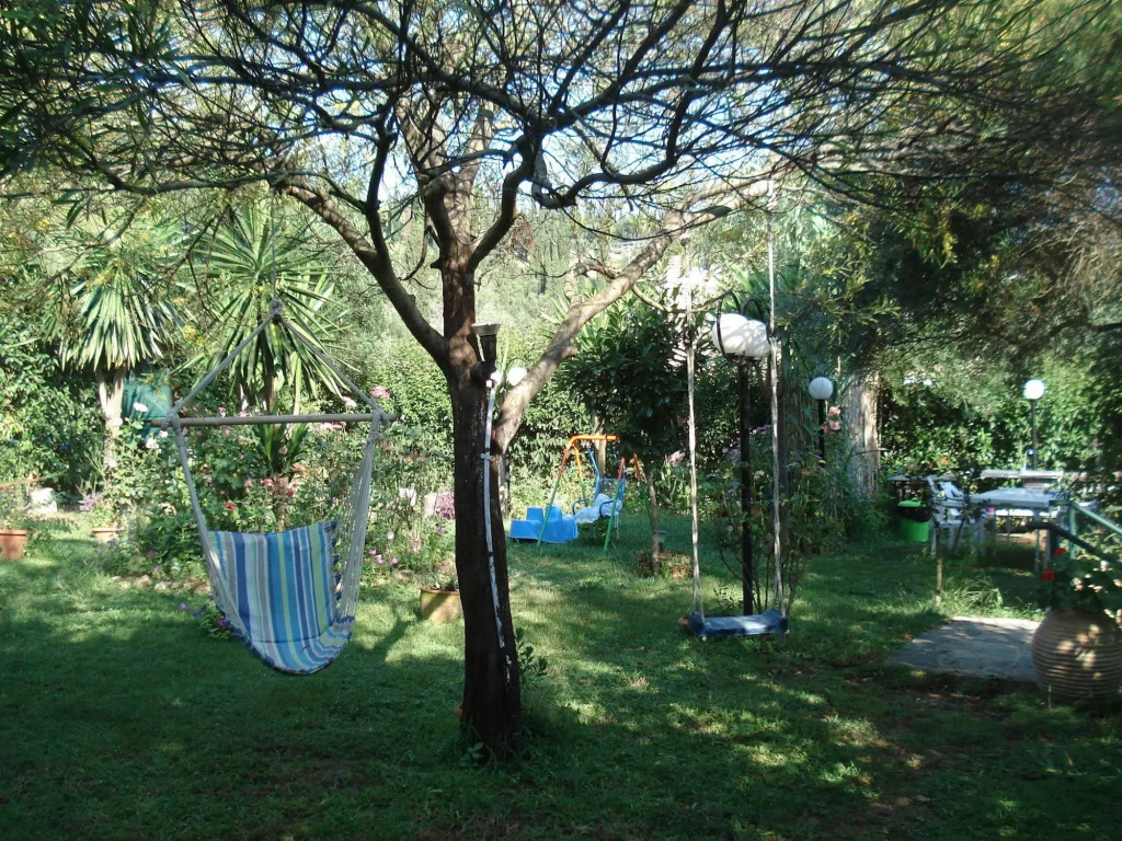 Villa Avra