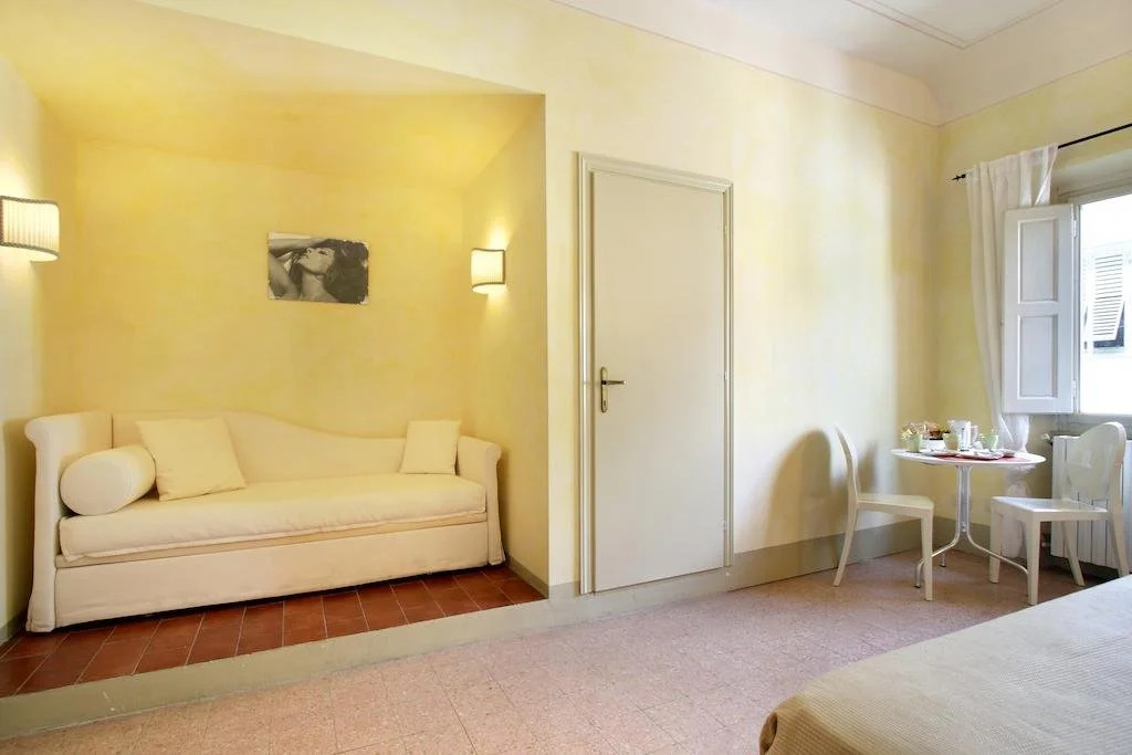 Michelangelo Guesthouse