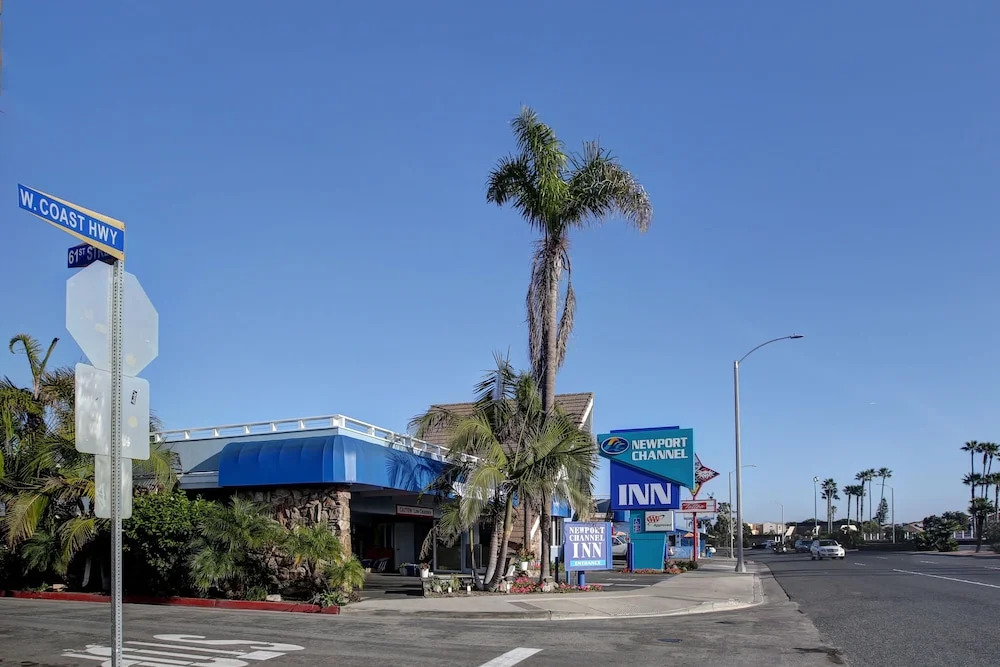 Newport Channel Inn