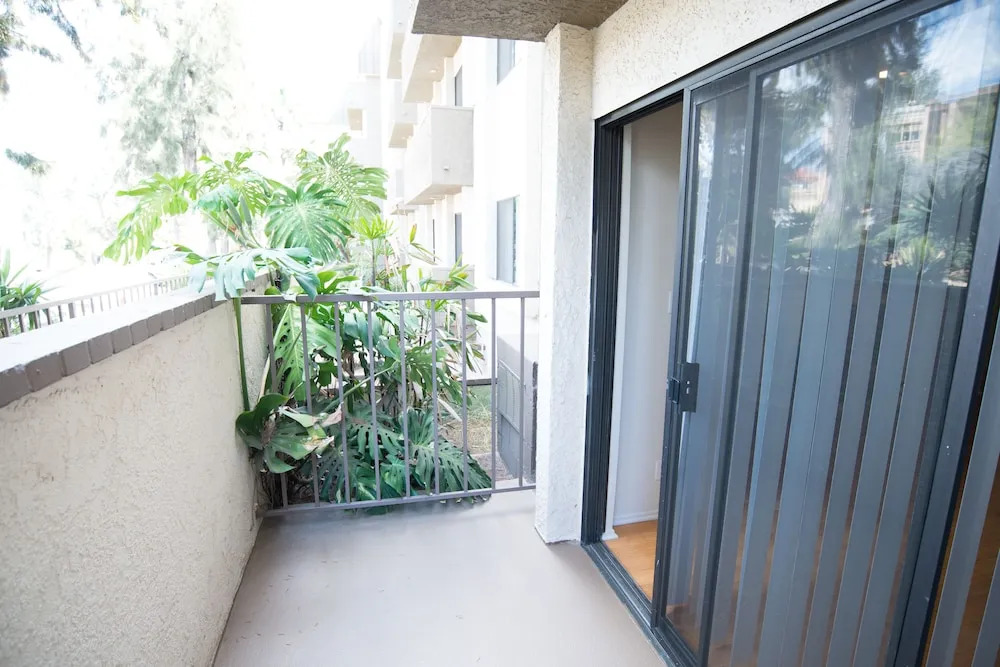 Strathmore Apartments