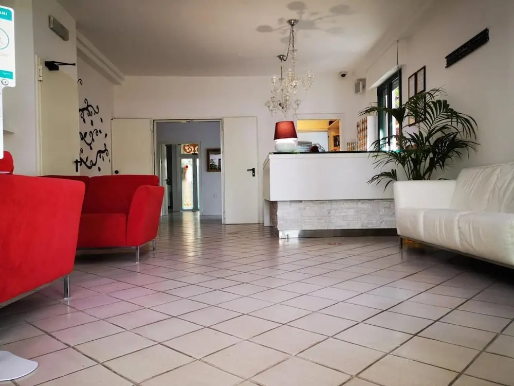 Kristalex Pet Friends Hotel