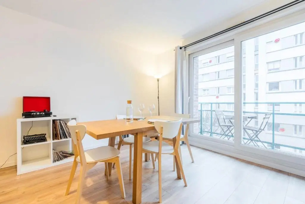 Lille Gare - Beautiful apartment full equipped with balcony & parking !