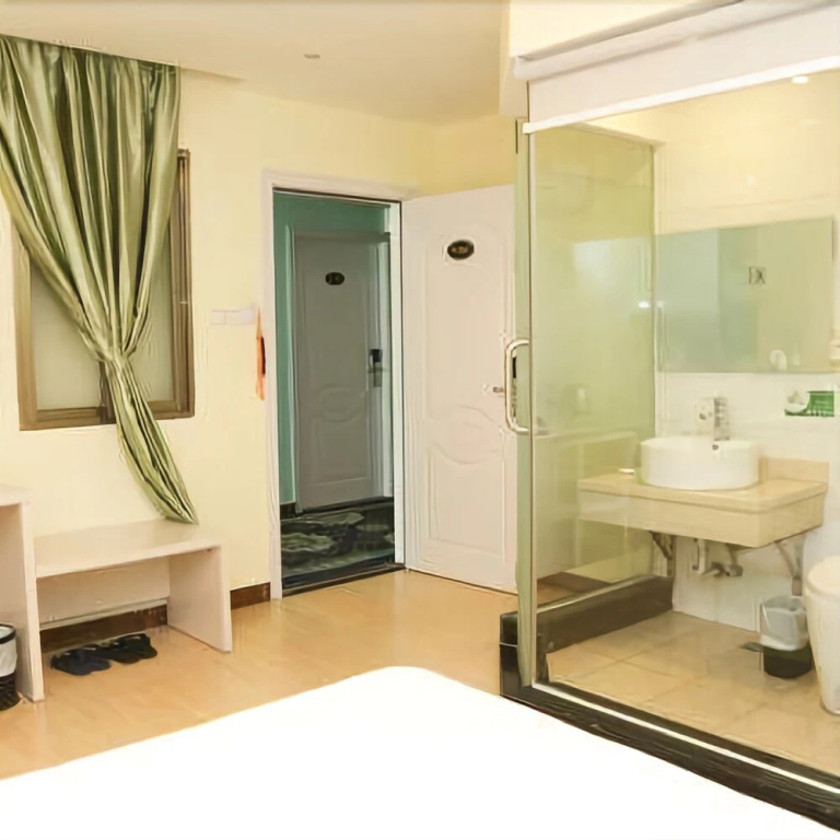Huirong International Hotel