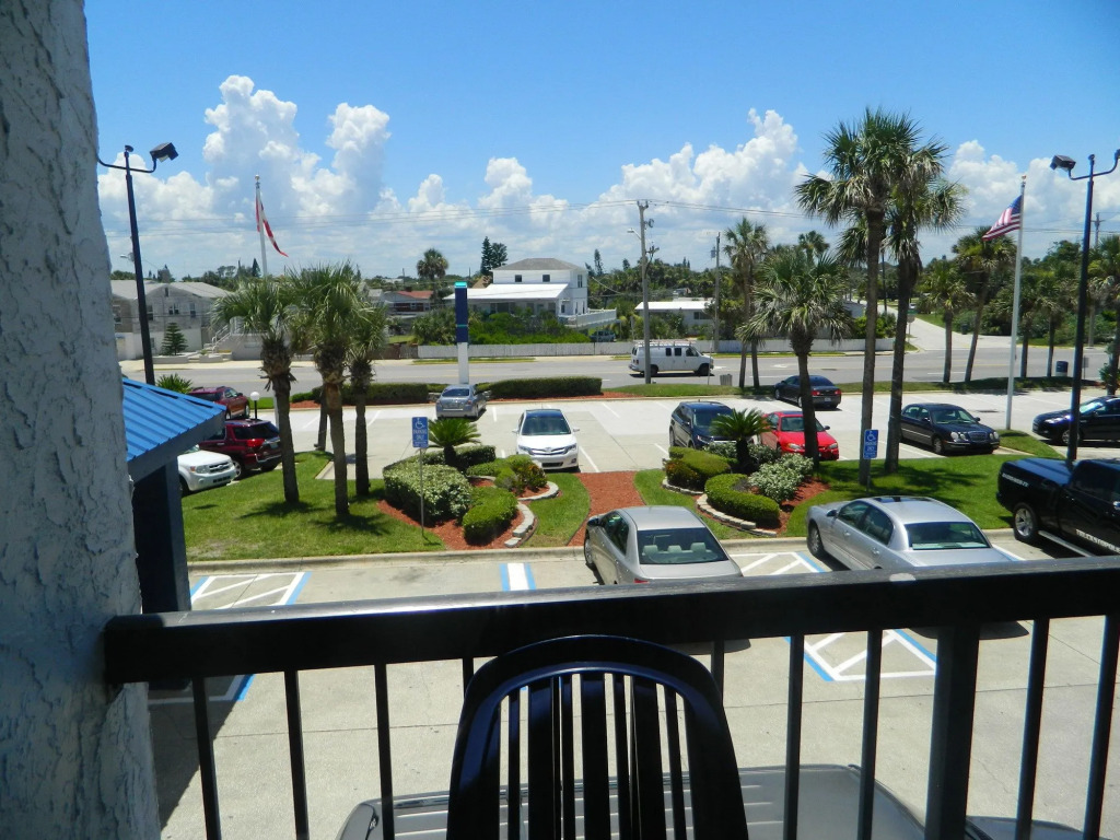 Tropical Winds Resort Hotel