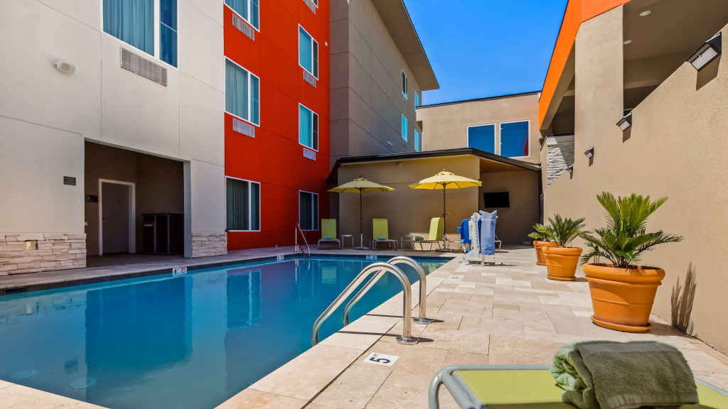 Holiday Inn Gonzales by IHG