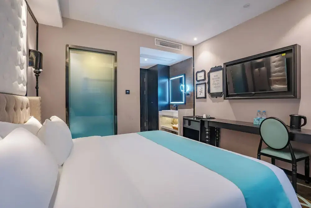 Pazhou XANA Deluxe International Hotel Pazhou Convention and Exhibition Center Changgang Metro Station Branch