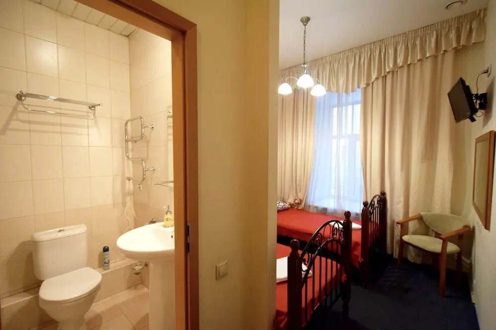 ArtBaza Hotel