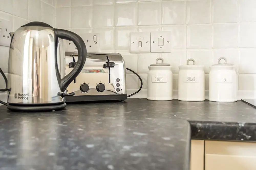 The Sail, Two Bedroom Apartment - Tenby