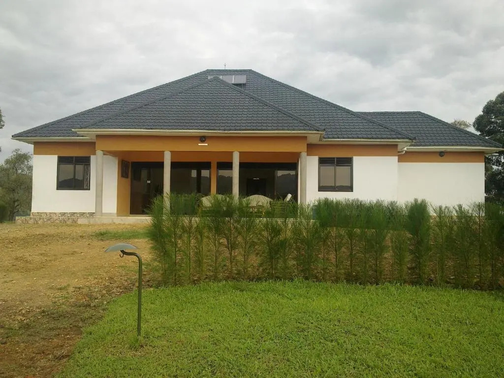The Crested Crane Bwindi Hotel