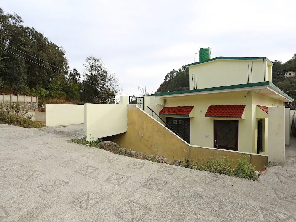 OYO 10855 Home 1BHK Villa Bhimtal