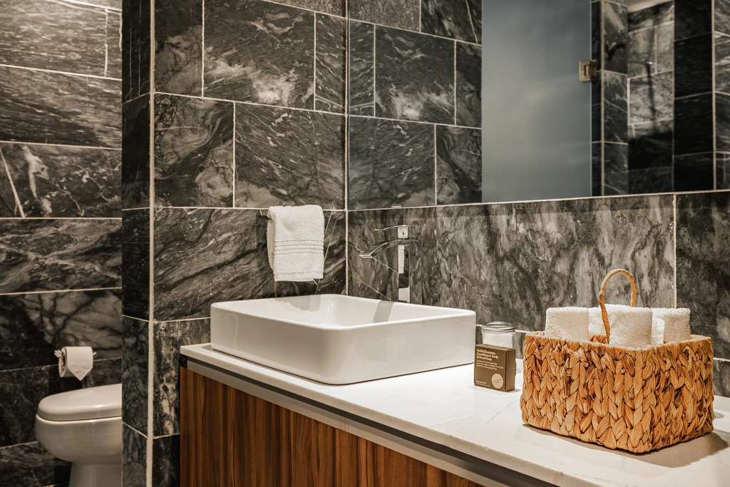 Casai Discover La Roma From a Contemporary Gem