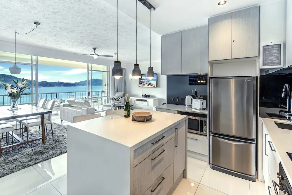 Whitsunday West 605 or 1306