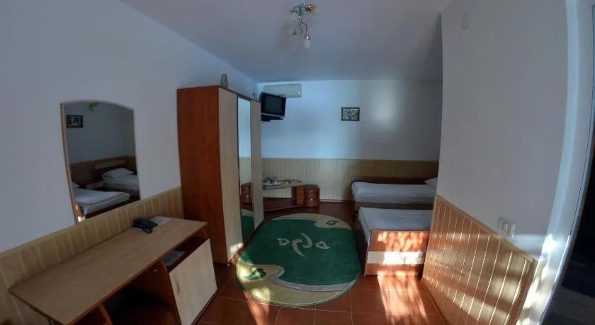 Hotel Sunrise si Satul Pescaresc