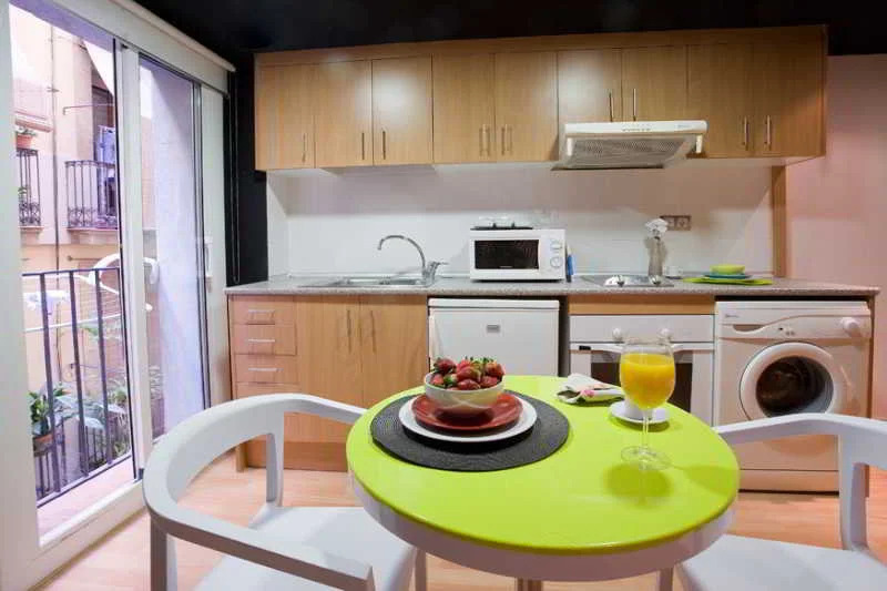 Apartamentos Colón 3000