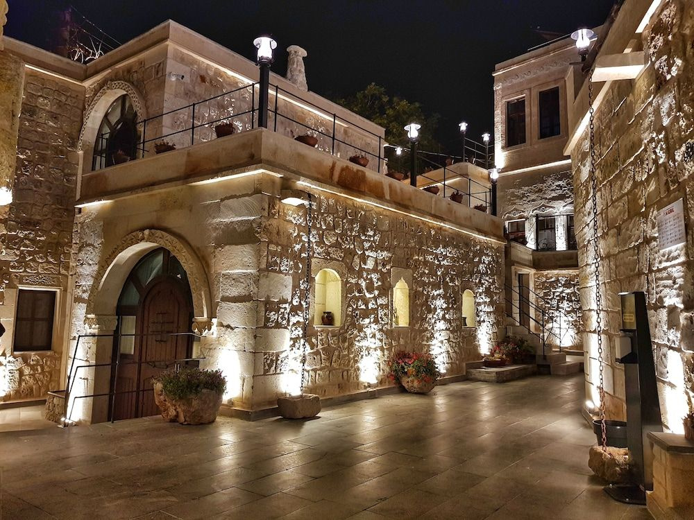 Elysion Cave Suites