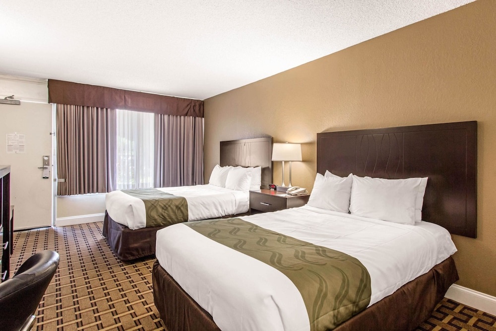 Clarion Hotel & Conference Center Tampa