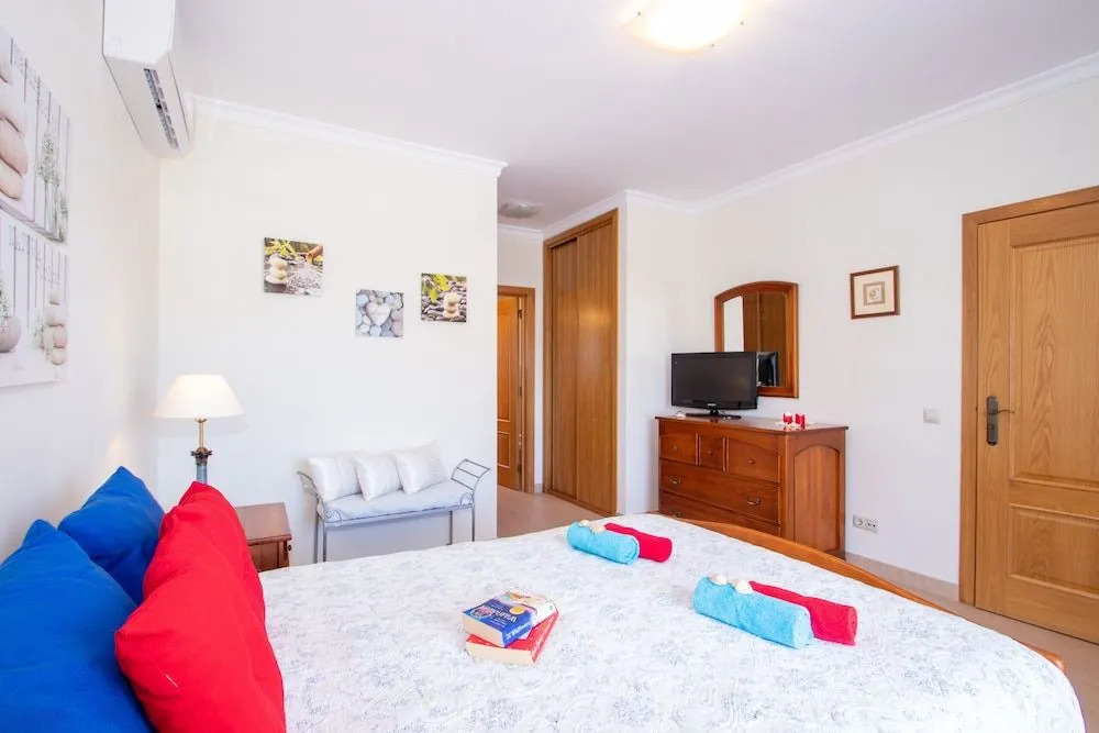 Villa Manihi - Moradia elegante com BBQ e piscina aquecível - Albufeira