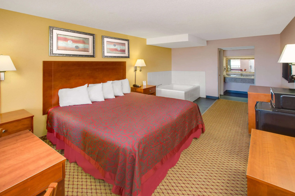 Days Inn by Wyndham Gulfport