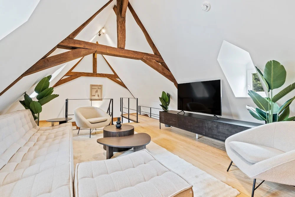 Escape to Clausen Stylish ApartmentID212