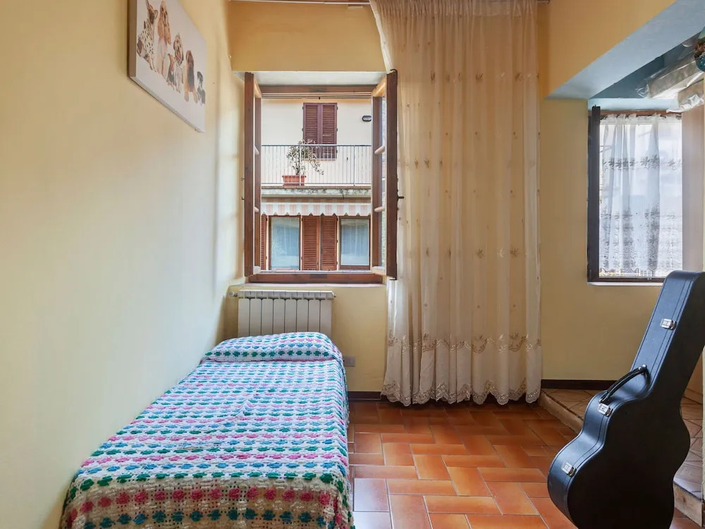 Vintage Holiday Home in Greve in Chianti With Terrace