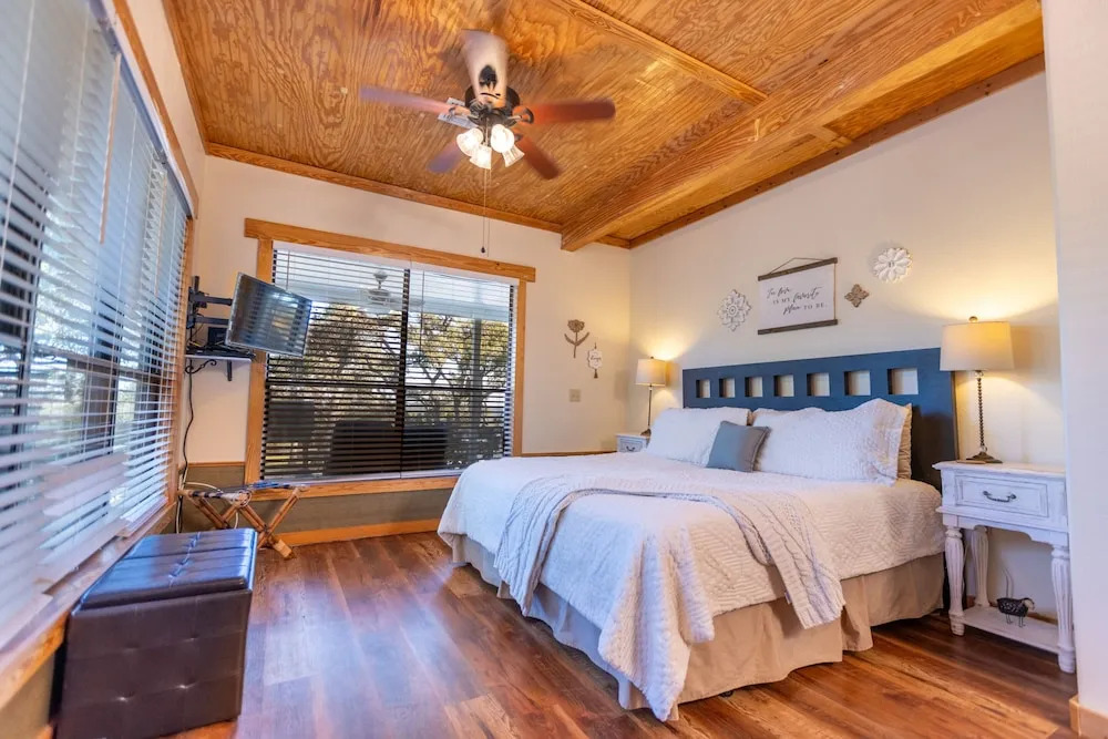 Mystic Hill Suites