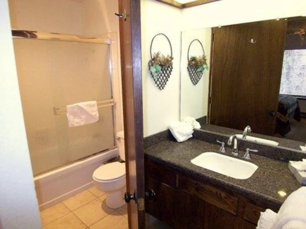 156 Standard Condominium 2 Bedrooms 2 Bathrooms Condo