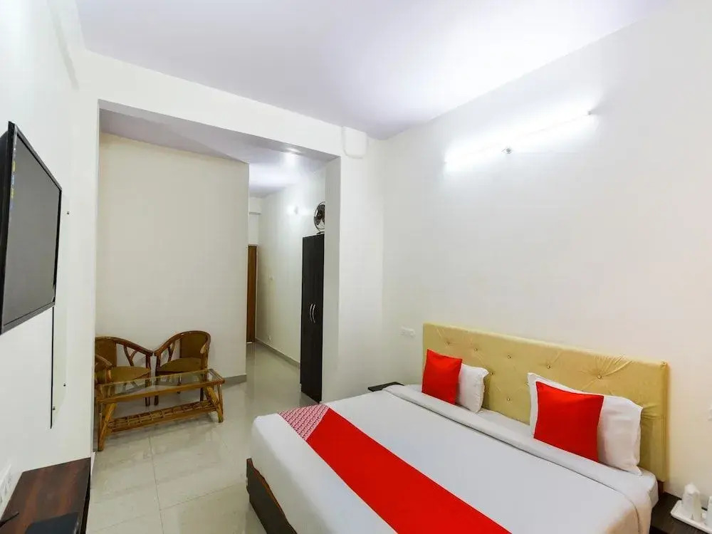 Oyo 46069 Asha Residency