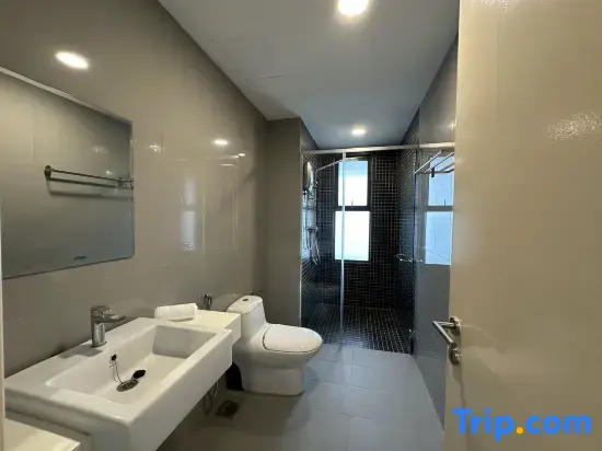 Serene Suites in Jelutong
