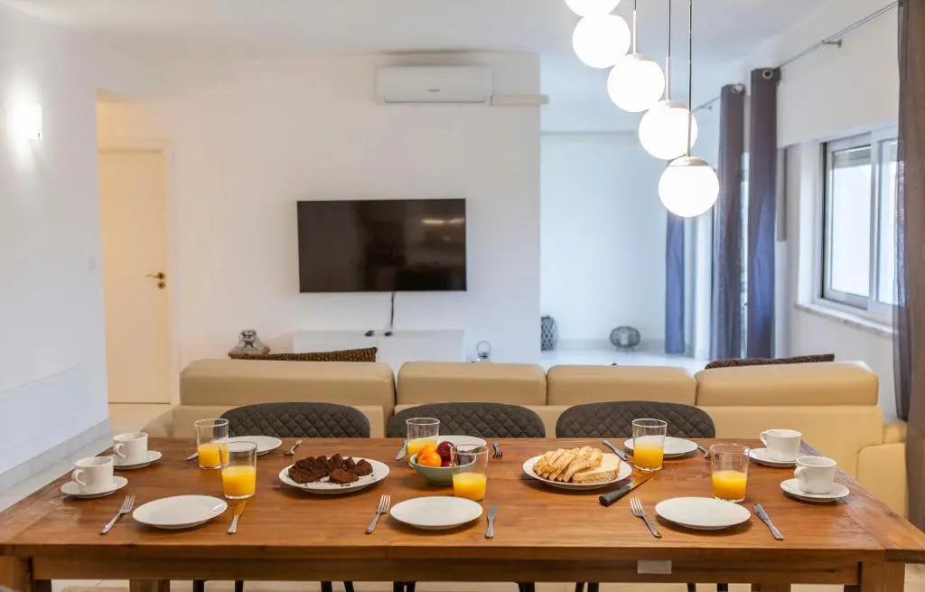 B57 - Marachique 2 Bed Flat