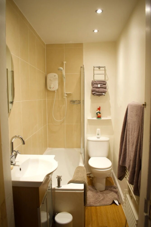 2 Bedroom Apartment in Traditional Tenement