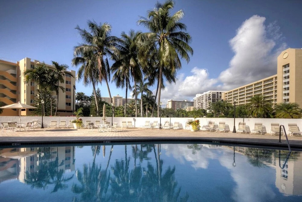 Le Frontenac 413 by Go Florida Condo Sunny Isles