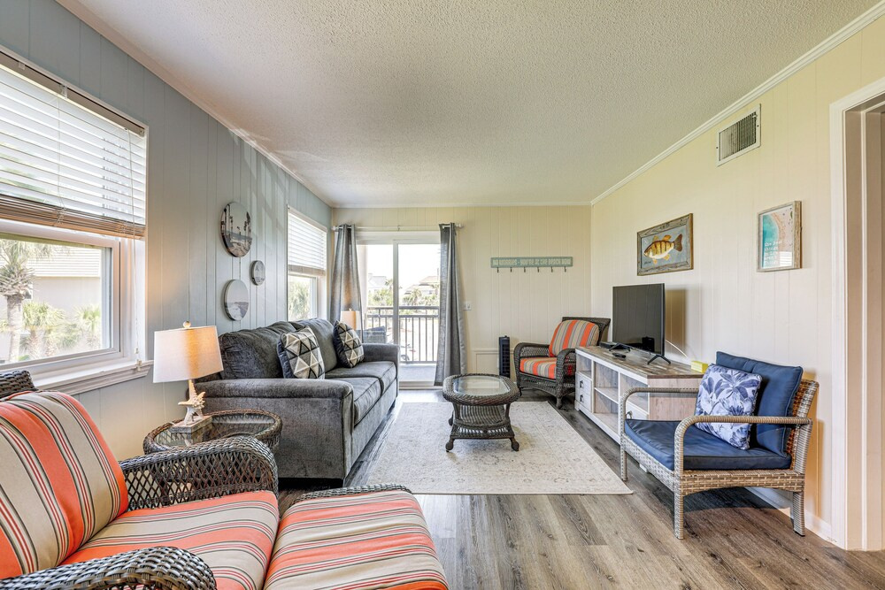 Private Beach & Pool Access: Murrells Inlet Condo!