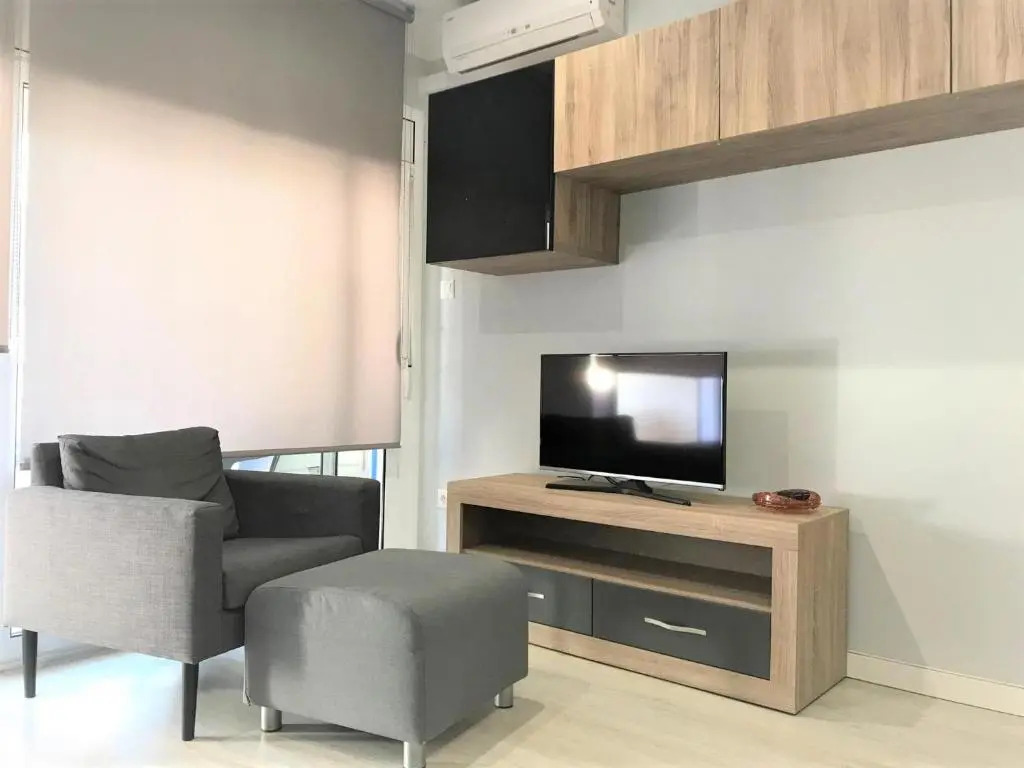 En 2da linea de playa, reformado y con aire acondicionado 106B - INMO22