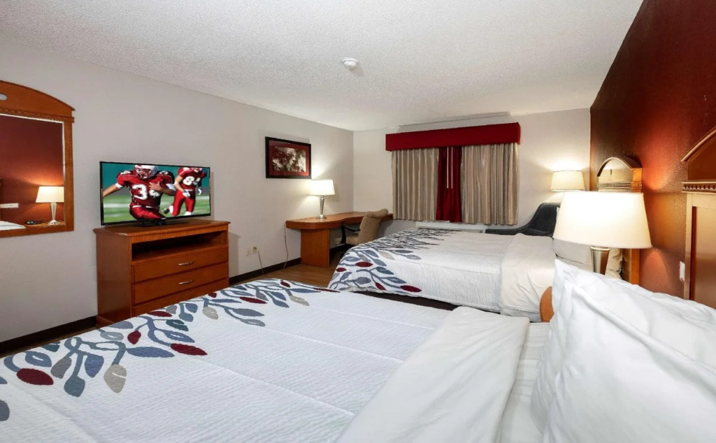 Fulton Hotel - Oswego Riverfront