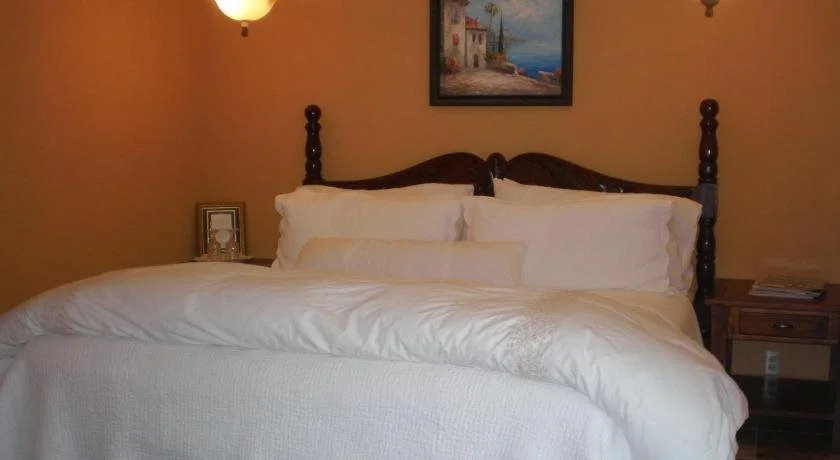 Spanish Villa Inn