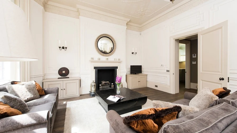 Luxury, Spacious 2BR Apartment in Mayfair